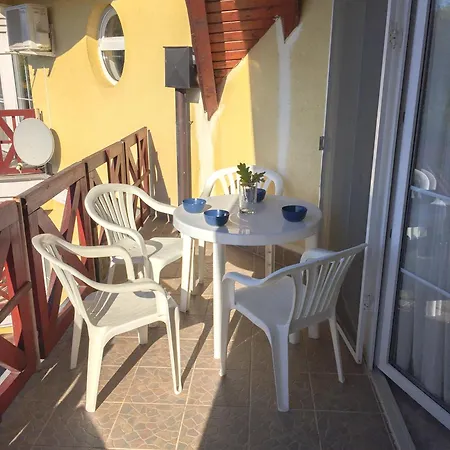 Apartment Hunor Koeztarsasag