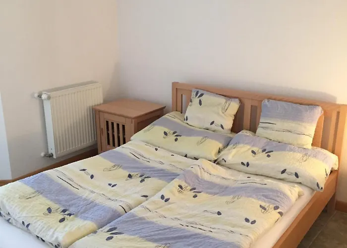 Hunor Koeztarsasag Apartmanok * 발라톤엘