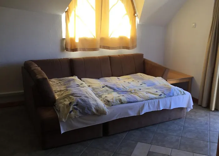 Hunor Koeztarsasag Apartmanok