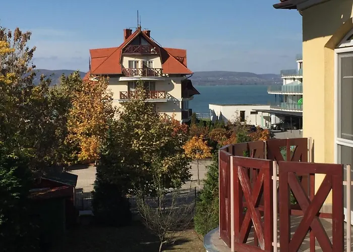 Hunor Koeztarsasag Apartmanok 아파트 *