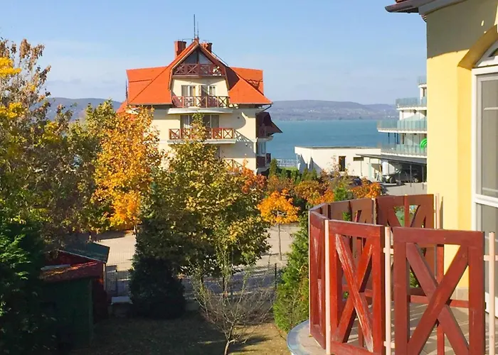 Hunor Köztársaság Balatonlelle